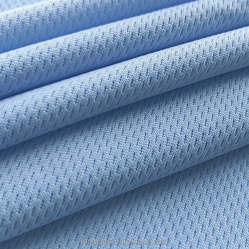 Moisture-Wicking vs Quick-Dry Fabric: What Buyers Need to Know